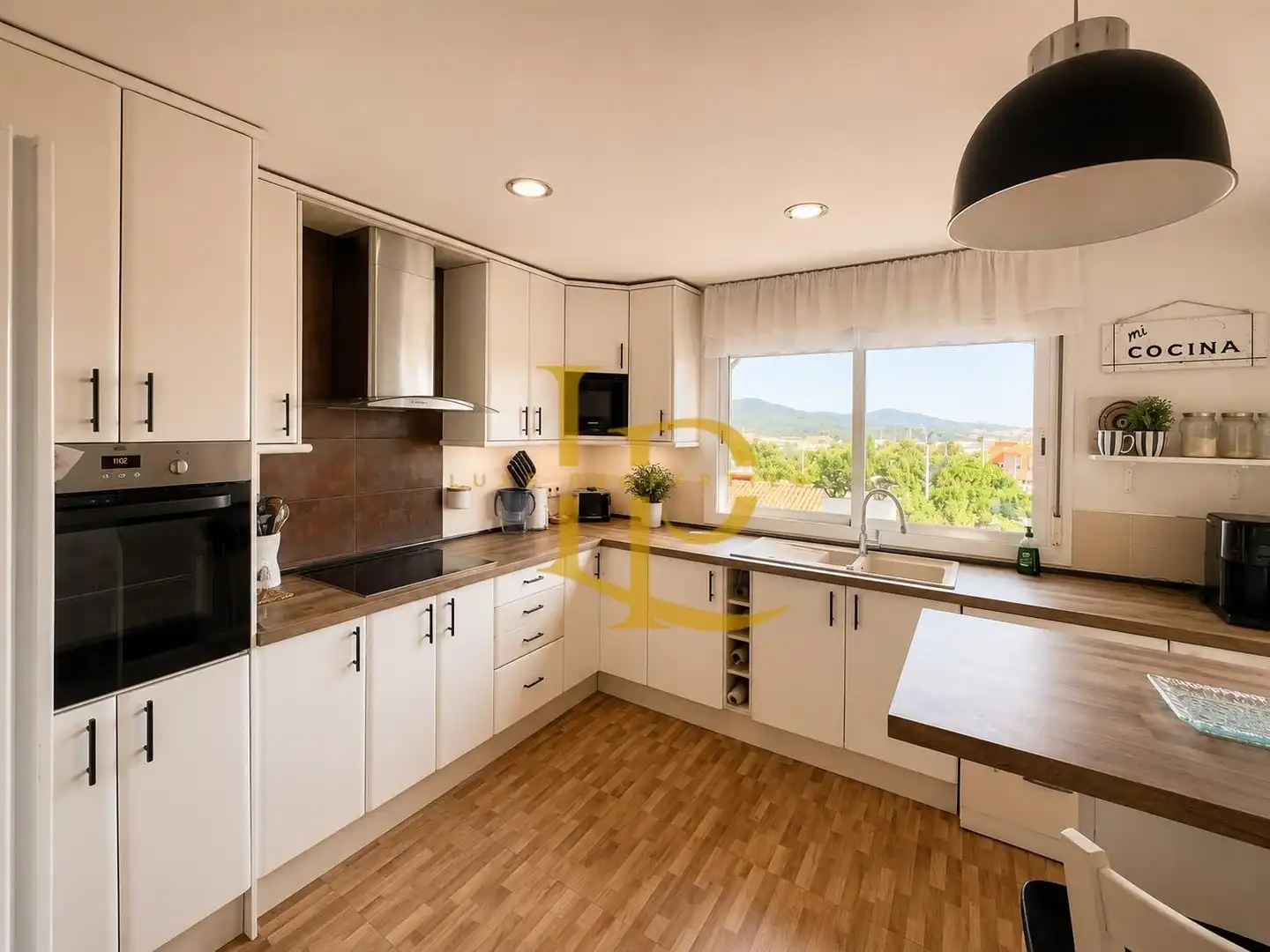 Cocina de Casa adosada en venta en Castellbisbal con Aire acondicionado, Calefacción y Jardín privado