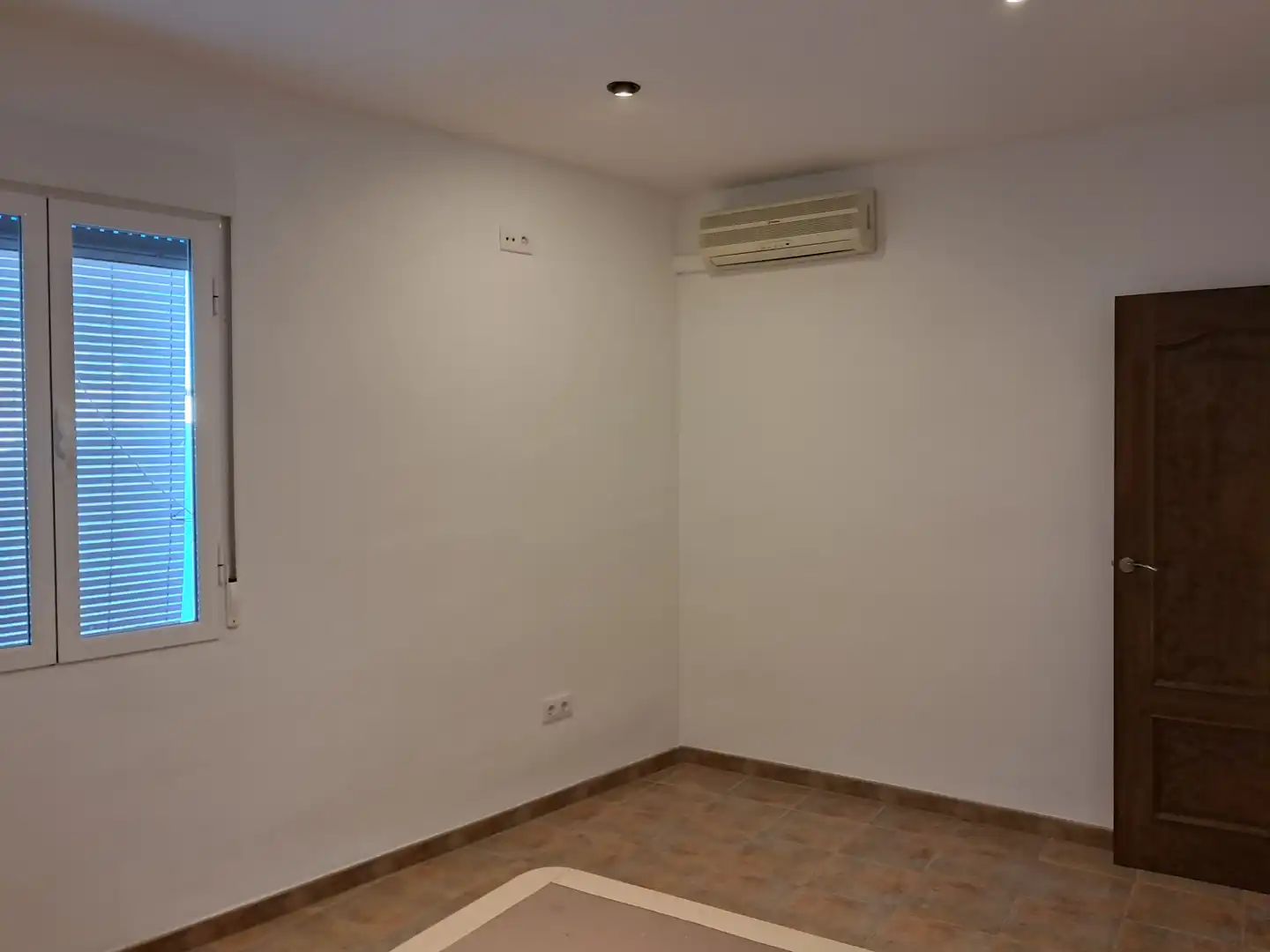 Piso en venta en Bujalance con Aire acondicionado, Horno y Microondas