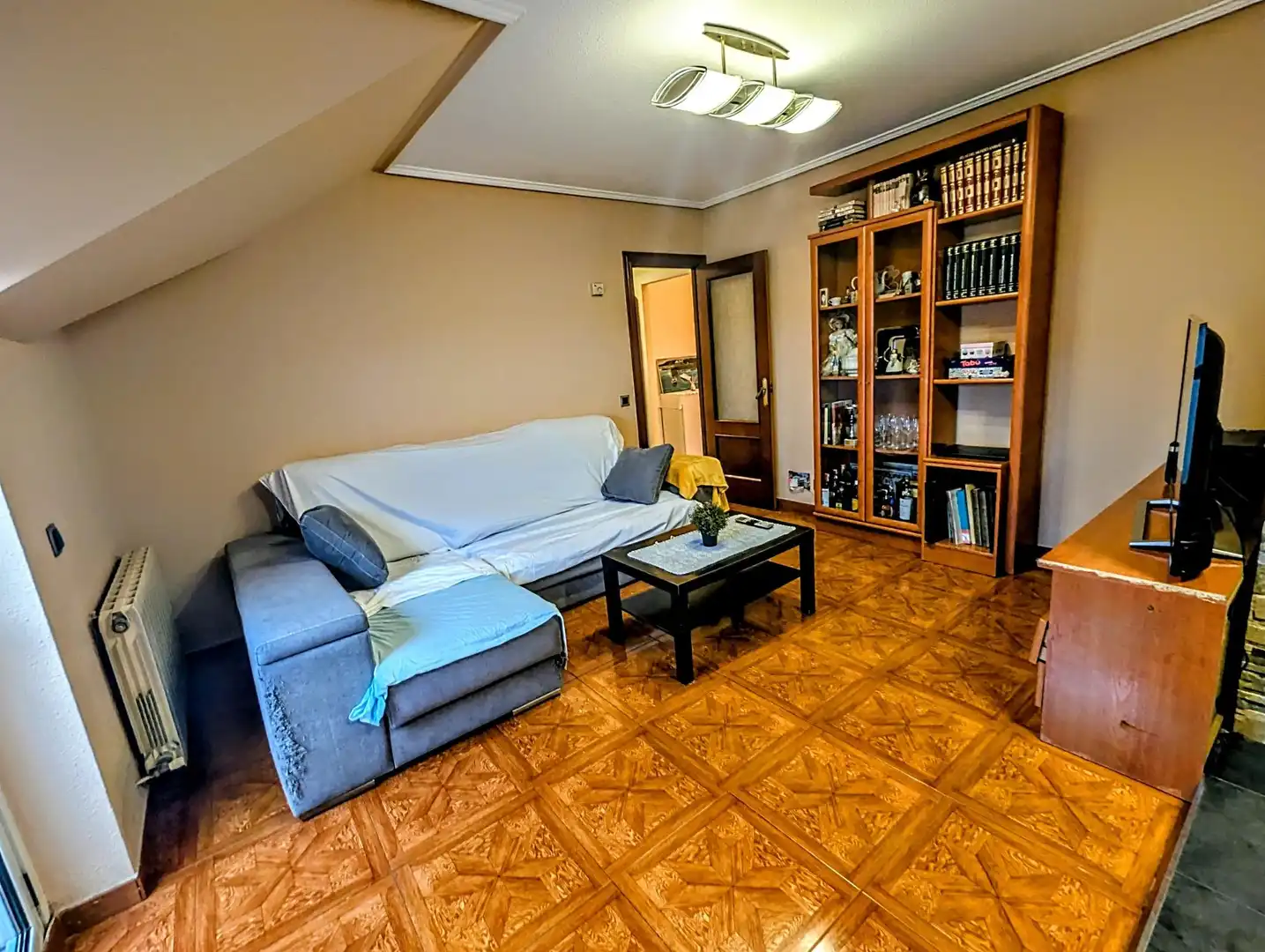 Sala d'estar de Àtic en venda en Noja amb Calefacció, Terrassa i Balcó