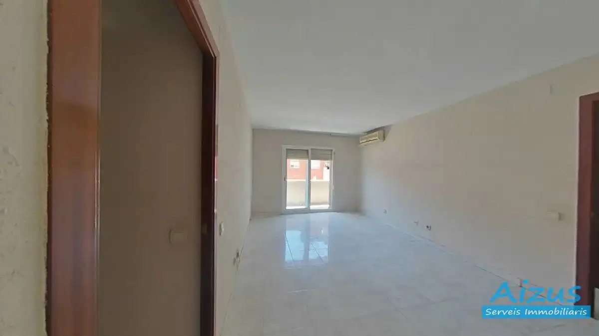 Appartamento con terrazza in vendita a Parets del Vallès, imagen 2