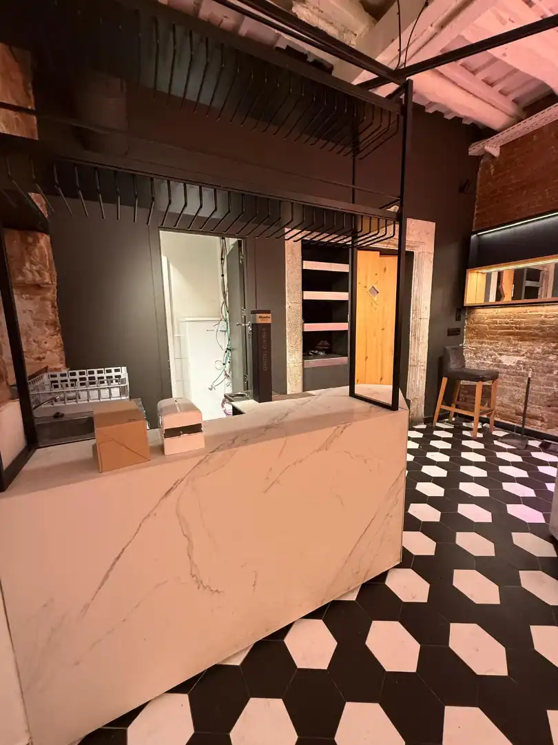 Local comercial en traspàs a Carrer de Santiago Rusiñol, imagen 24