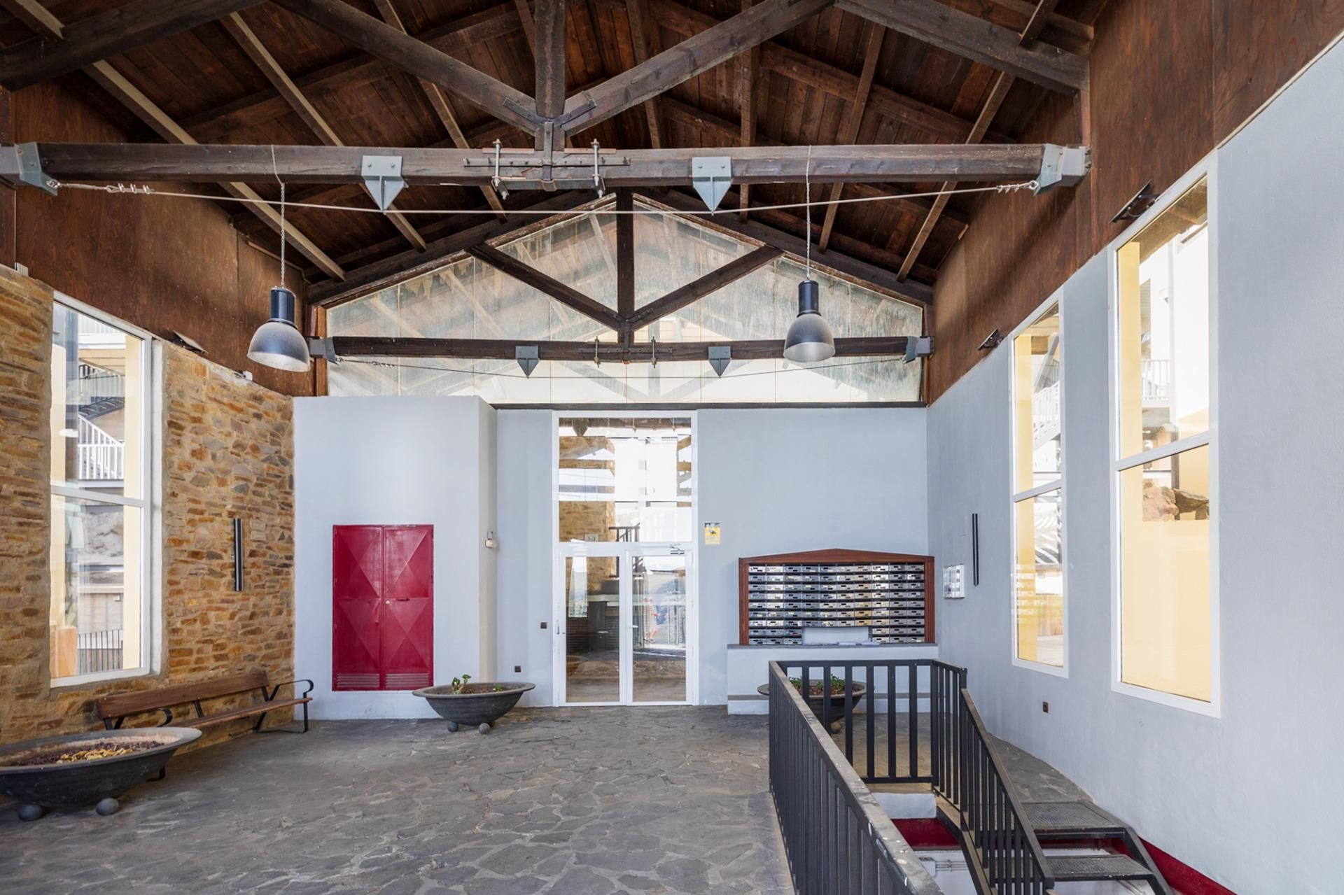 Apartament en venda en Sierra Nevada amb Calefacció, Terrassa i Traster