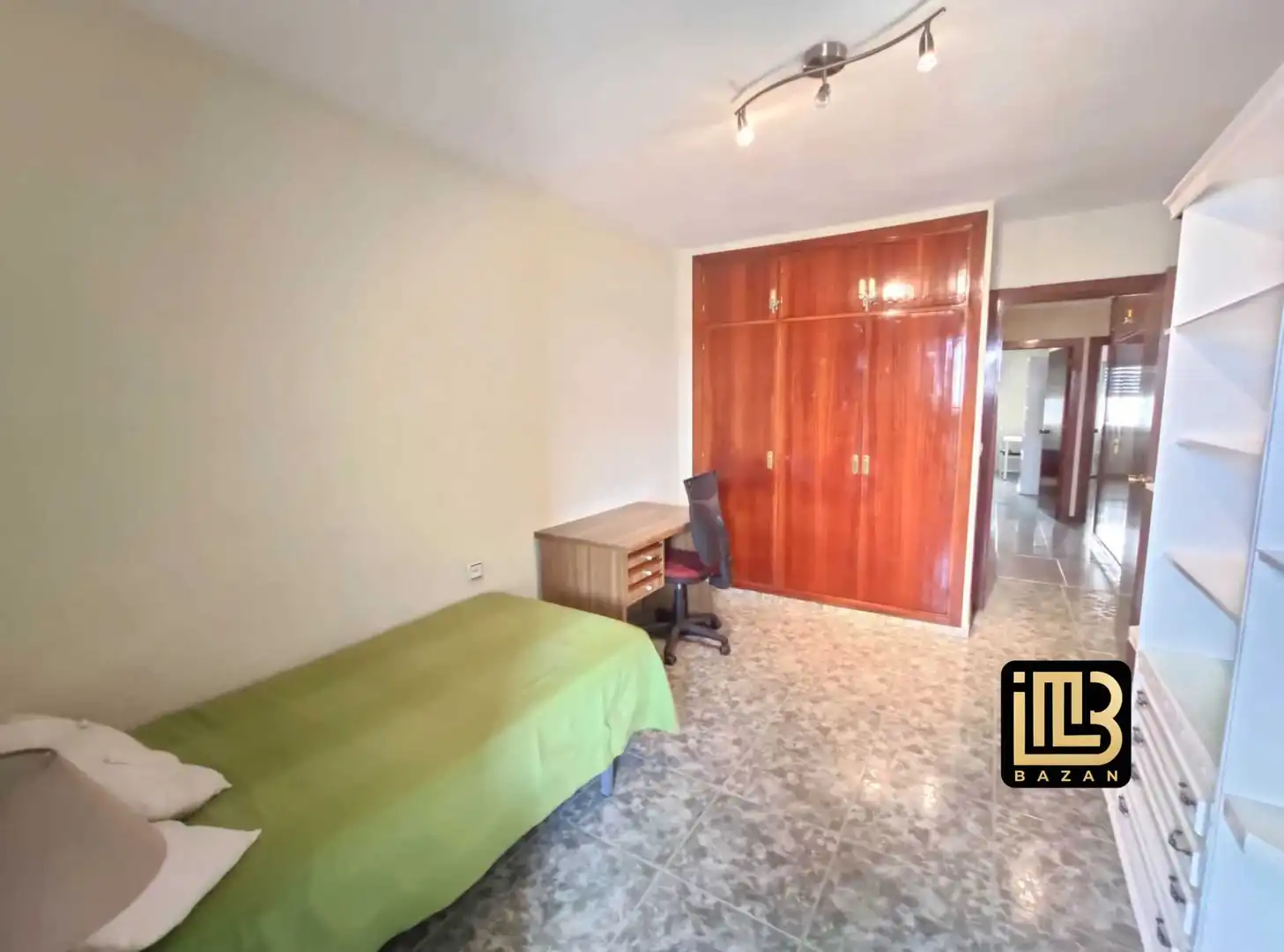 Bedroom of Flat for share in Málaga  with Air Conditioner, Furnished and Oven