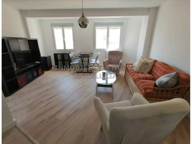 Piso en Alquiler en Plaza de Toros - Santa Rita