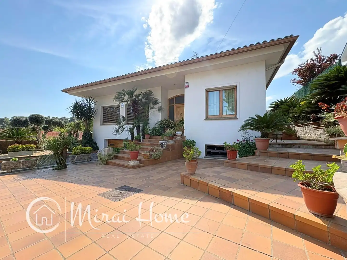 Vista exterior de Casa o chalet en venta en Canovelles con Aire acondicionado, Calefacción y Jardín privado