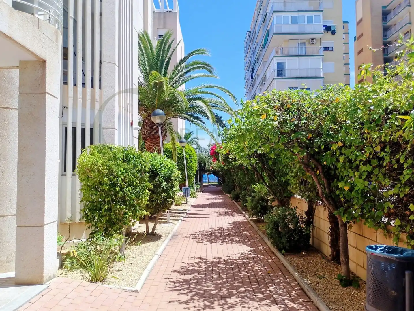 Außenansicht von Erdgeschoss zur Miete in El Campello mit Klimaanlage, Privatgarten und Möbliert