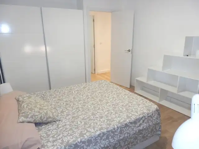 Schlafzimmer von Wohnung zur Miete in Moncada mit Parkett, Möbliert und Ofen