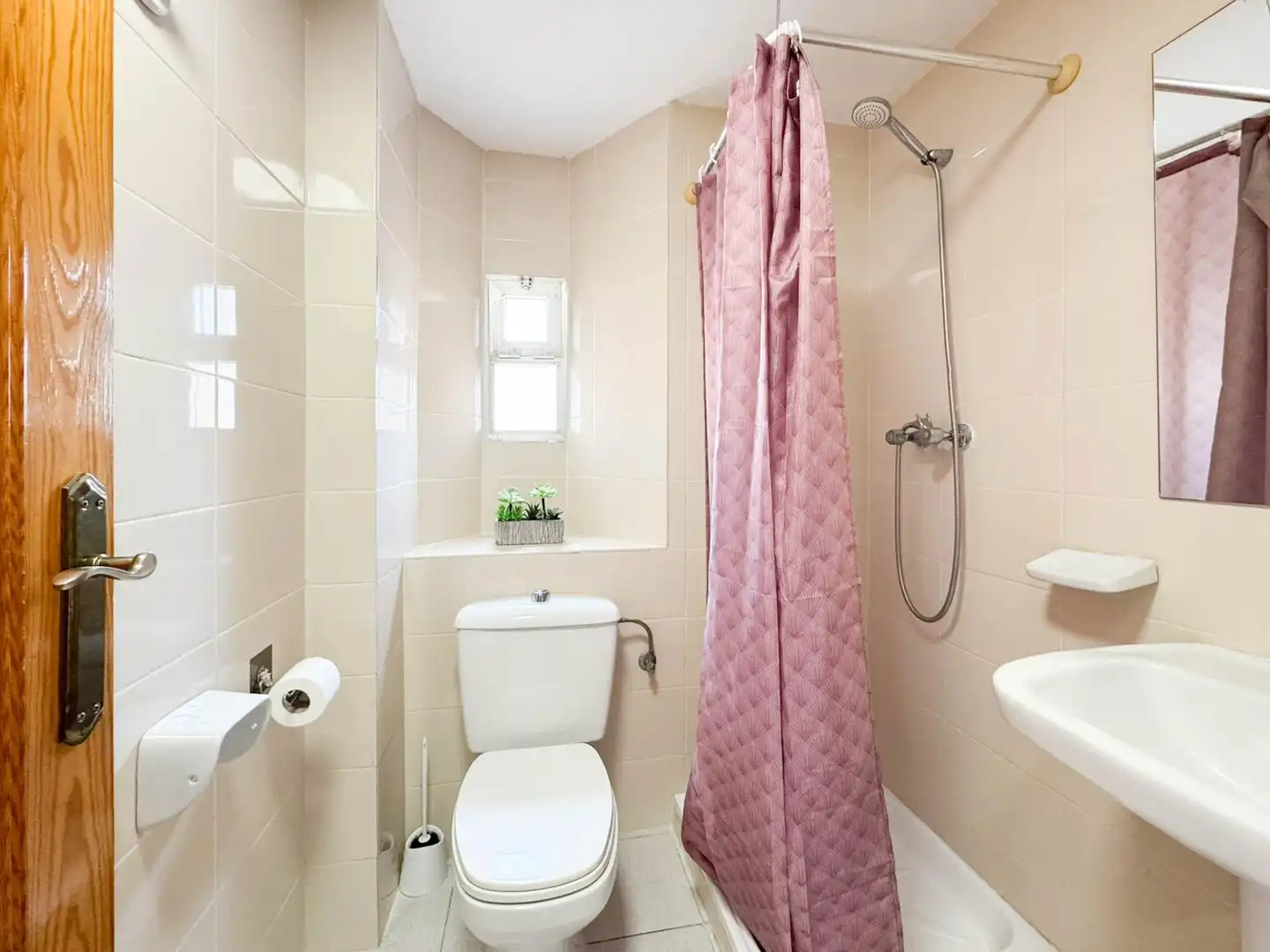 Baño de Apartamento de alquiler en Playa de Gandia