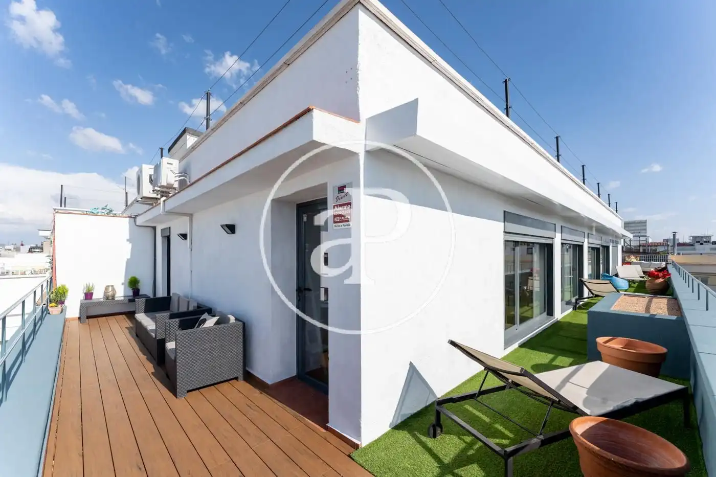 Penthouse with lift to rent in Cl. de Ayala