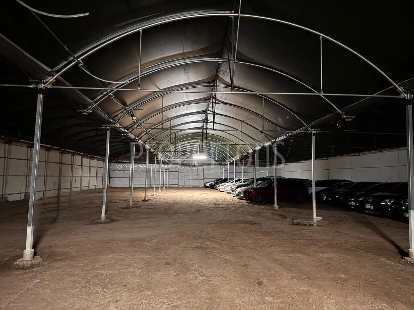 Parkplatz von Fabrikhallen zur Miete in Elche / Elx