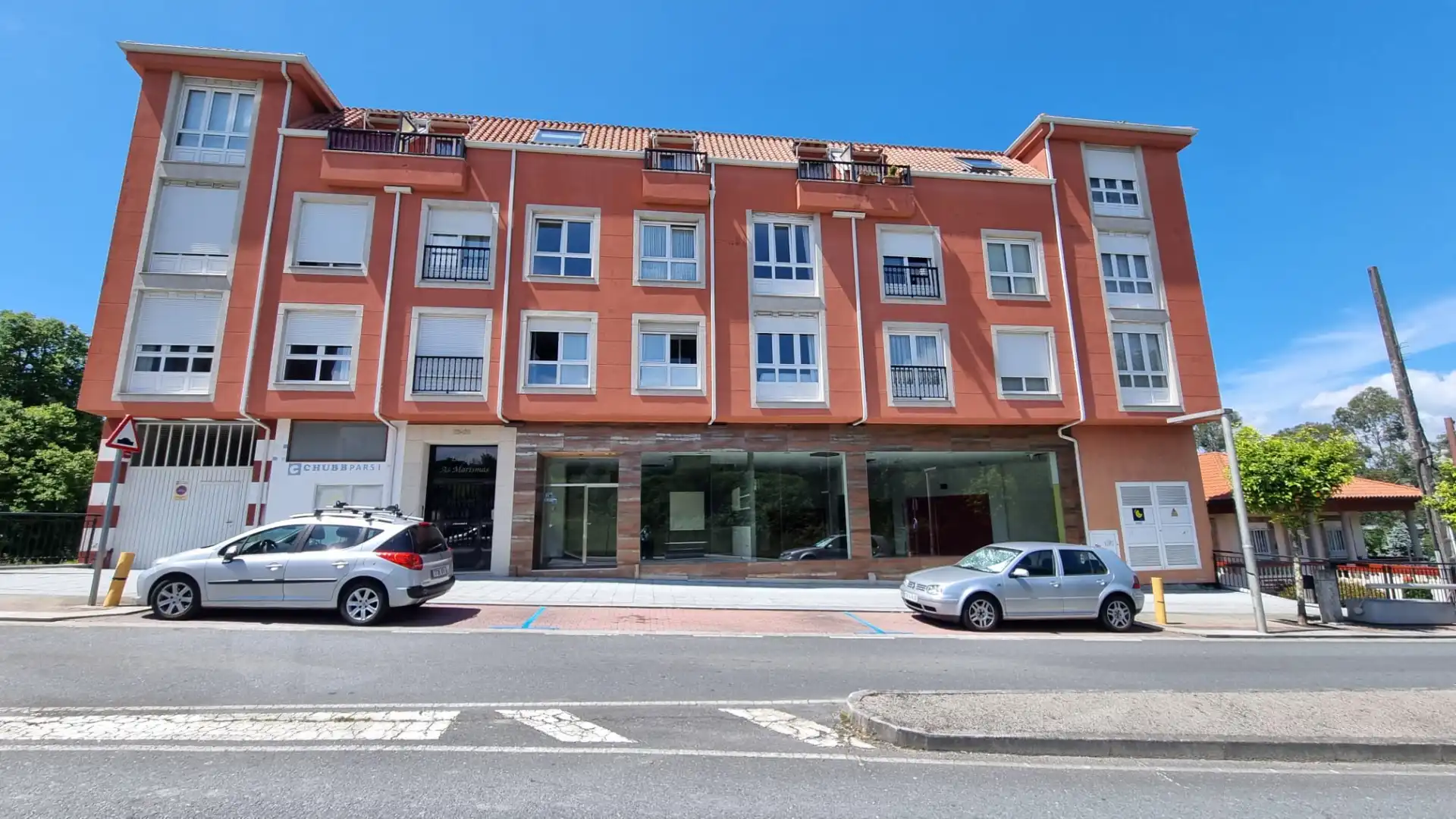 Business premises to rent in Rúa Raxel 16, imagen 2