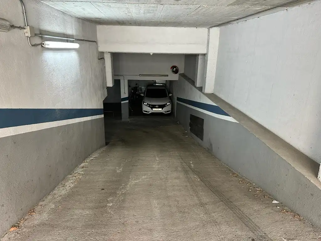 Parkplatz von Garage zur Miete in L'Hospitalet de Llobregat
