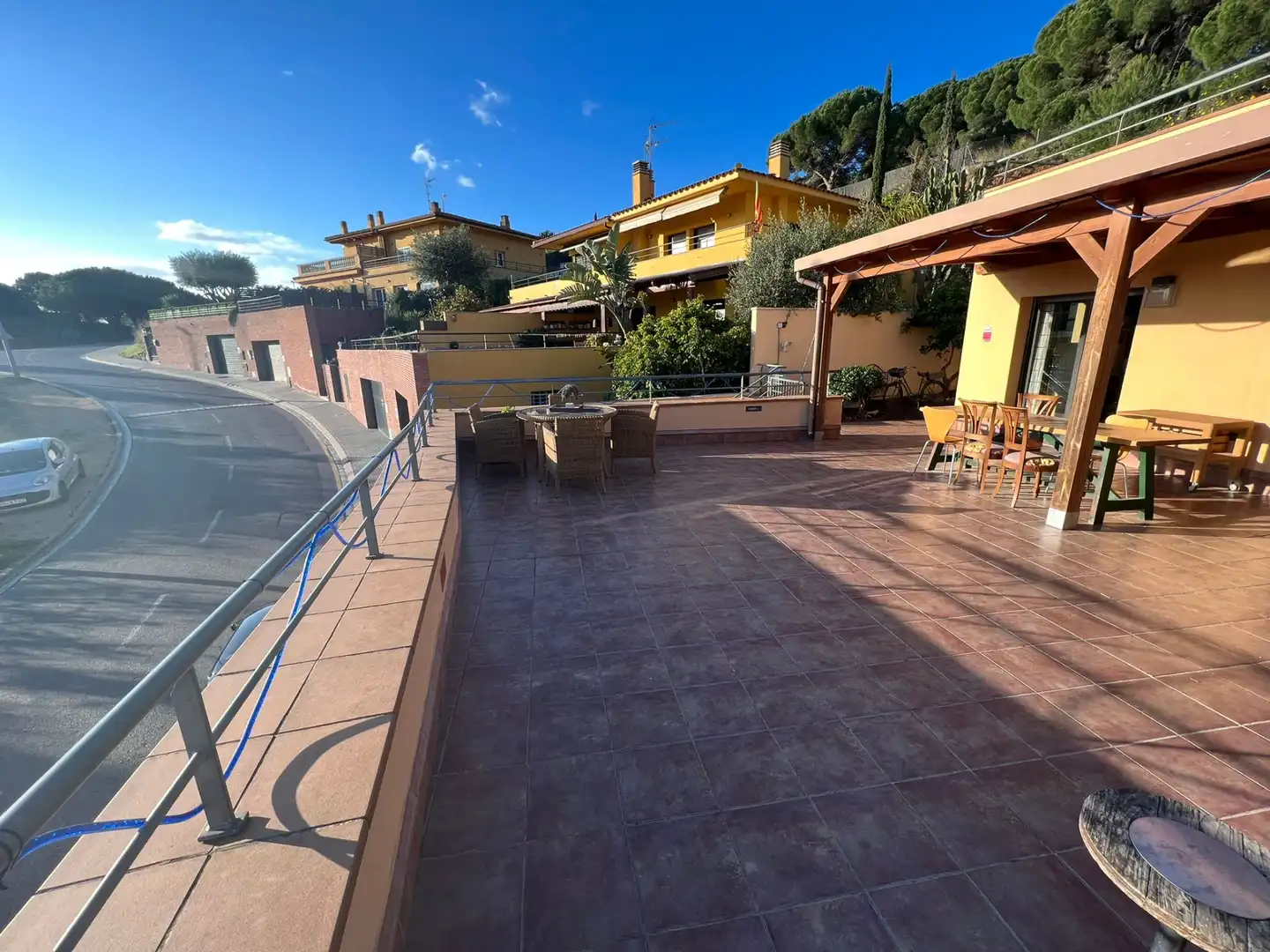 Casa con piscina en venta en Carrer de Joan Coromines i Vigneaux, imagen 4