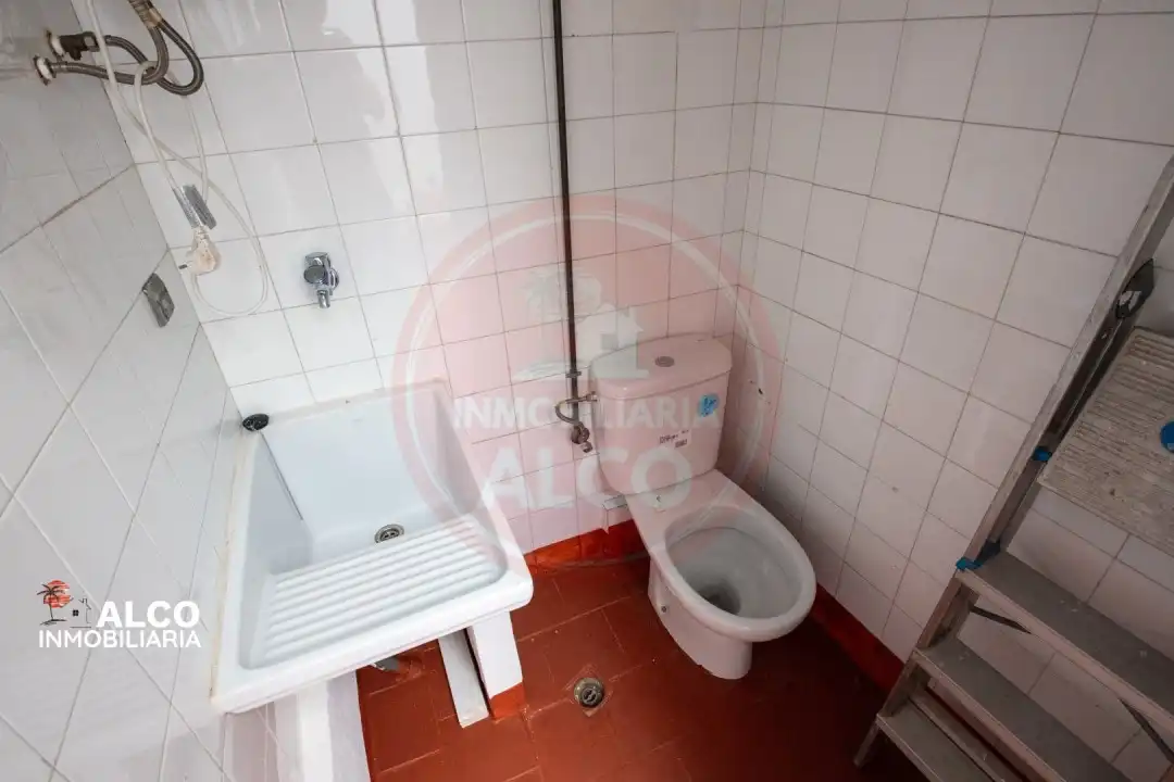 Bany de Pis en venda en Torrox amb Terrassa i Balcó