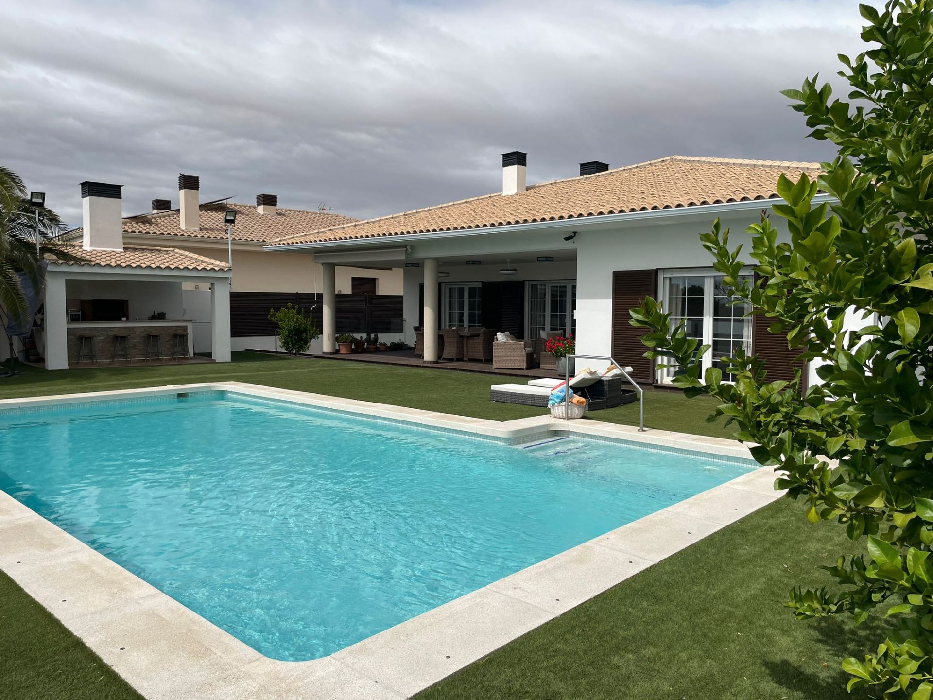 Piscina de Casa o xalet en venda en Illescas amb Aire condicionat, Calefacció i Jardí privat