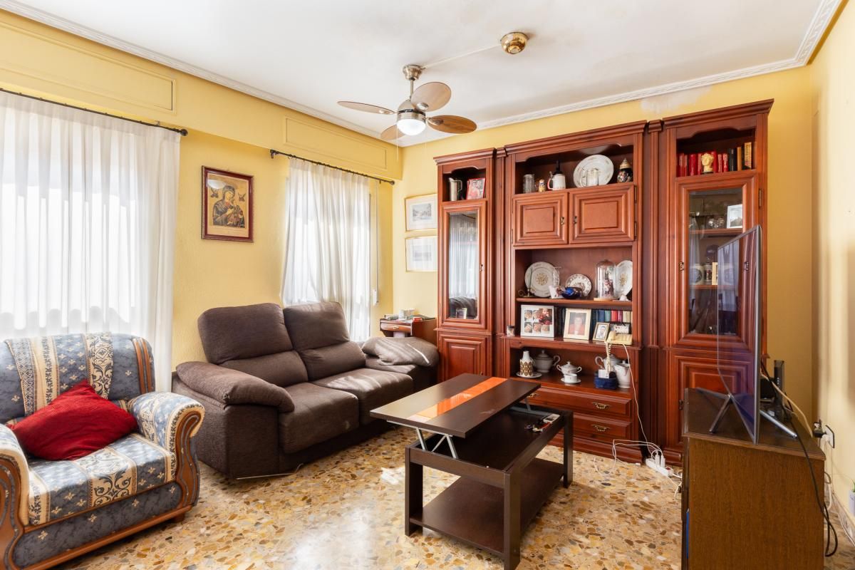 Living room of Planta baja for sale in Llíria  with Air Conditioner, Terrace and Storage room