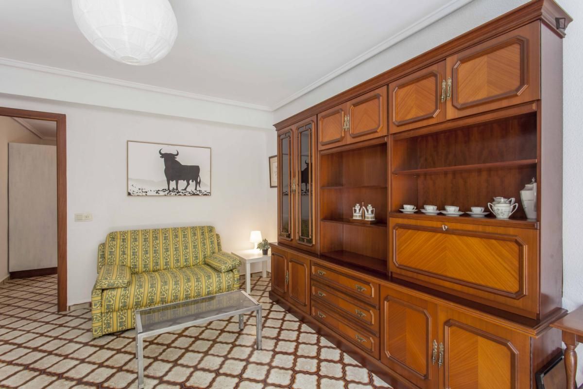 Sala d'estar de Apartament de lloguer en  Valencia Capital amb Aire condicionat, Moblat i Internet