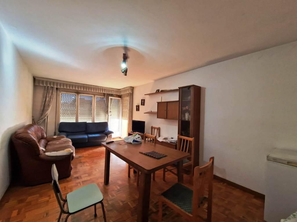 Sala d'estar de Pis en venda en Binéfar amb Calefacció, Terrassa i Balcó