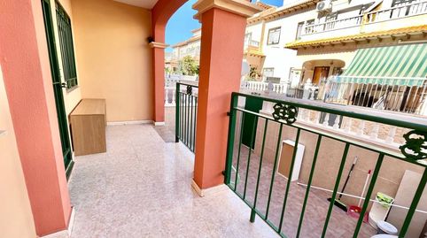 Foto 2 de Casa adosada de alquiler en Zona Carrefour - Urbanizaciones, Torrevieja