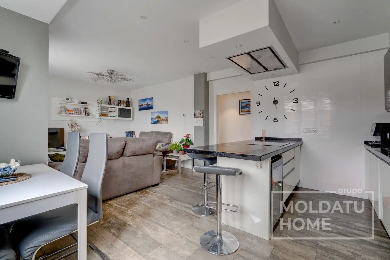 Cocina de Piso en venta en Irun  con Calefacción, Trastero y Amueblado