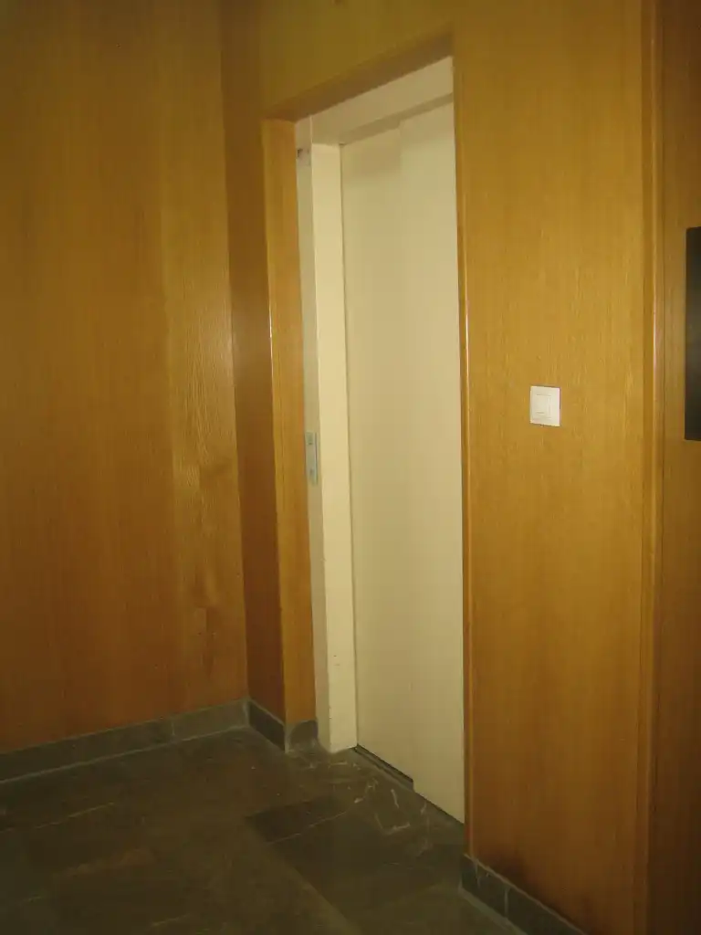 Pis amb terrassa de lloguer a Calle Montereros 1, imagen 13