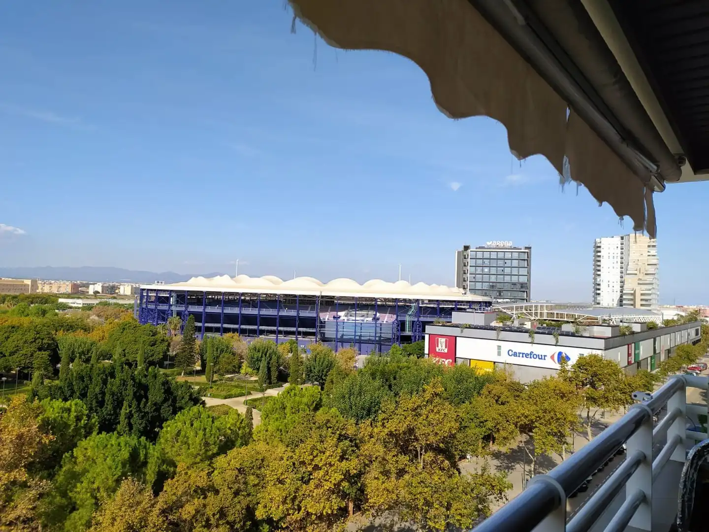 Vista exterior de Piso de alquiler en Valencia con Aire acondicionado, Calefacción y Trastero