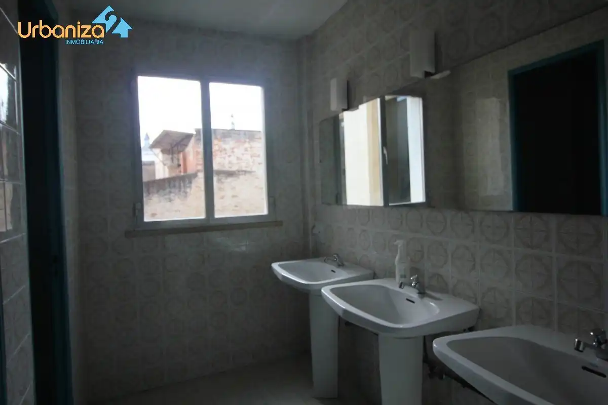 Oficina con ascensor en venta en Calle DONOSO CORTES 6, imagen 16