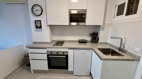 Foto 4 de Apartamento de alquiler en Calle Gamonal, Parque de la Paloma, Málaga