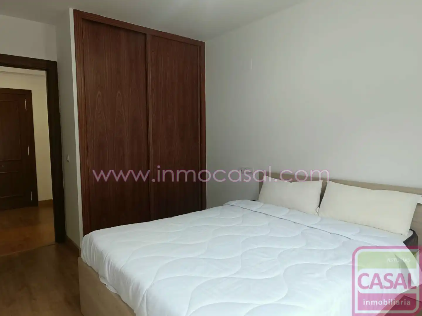 Schlafzimmer von Wohnung zur Miete in Aller mit Heizung, Abstellraum und Möbliert
