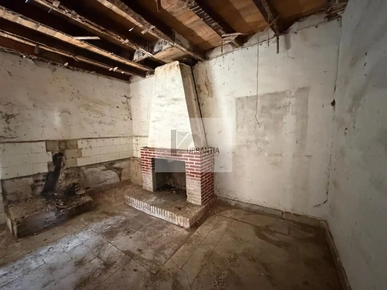 Country homes for sale in Basaburua, Navarra