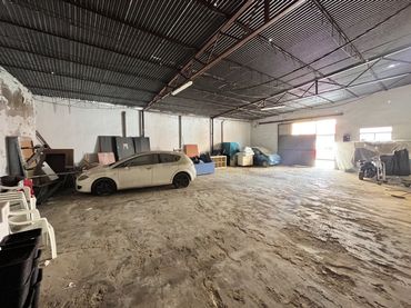 Local comercial en venta en Calle Granada