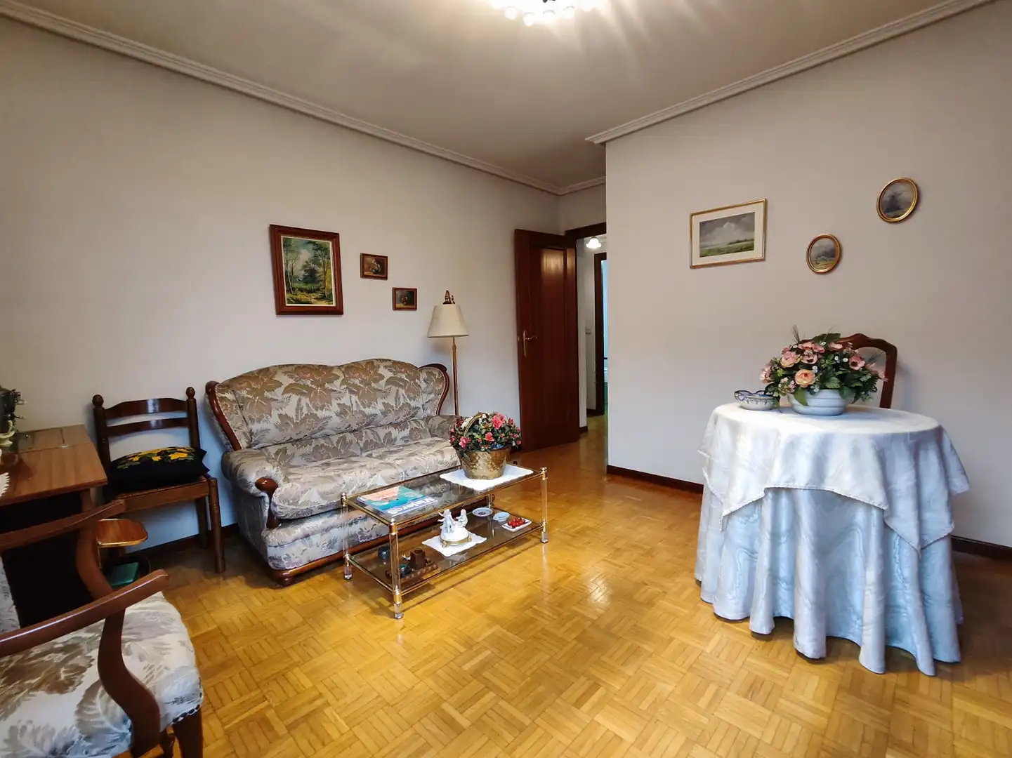 Sala de estar de Piso en venta en  Logroño con Calefacción, Parquet y Terraza