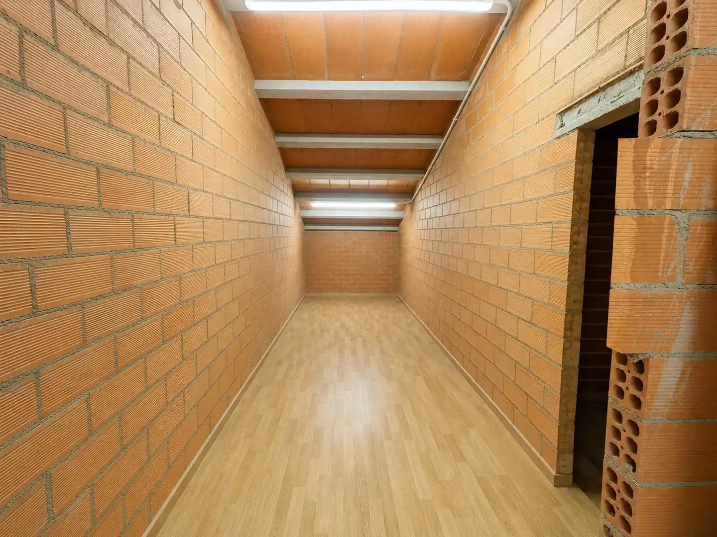 Maisonette zum Verkauf in Rubí mit Klimaanlage, Heizung und Balkon