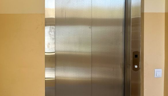 Außenansicht von Wohnungen zum Verkauf in Calonge i Sant Antoni mit Heizung, Terrasse und Abstellraum