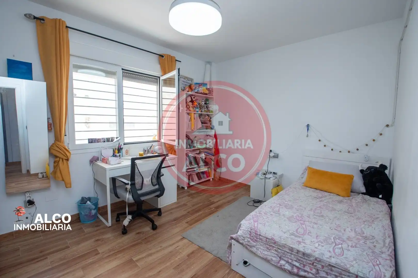 Dormitori de Casa o xalet en venda en Torrox amb Terrassa i Piscina