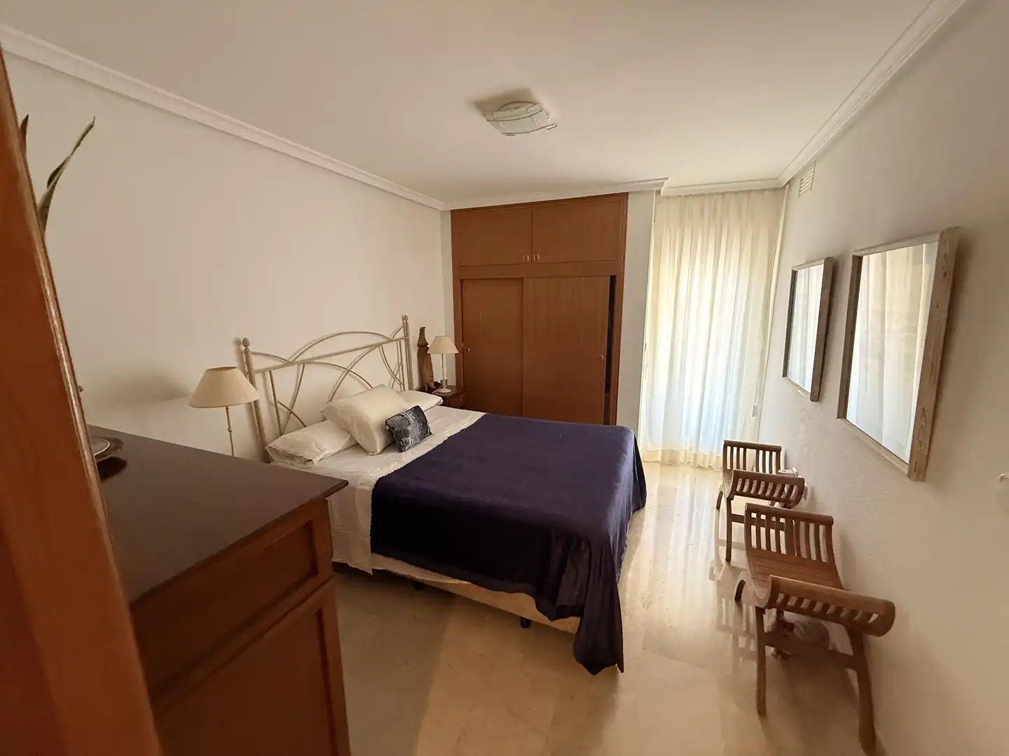Habitación de Piso de alquiler en L'Alfàs del Pi con Aire acondicionado, Jardín privado y Terraza