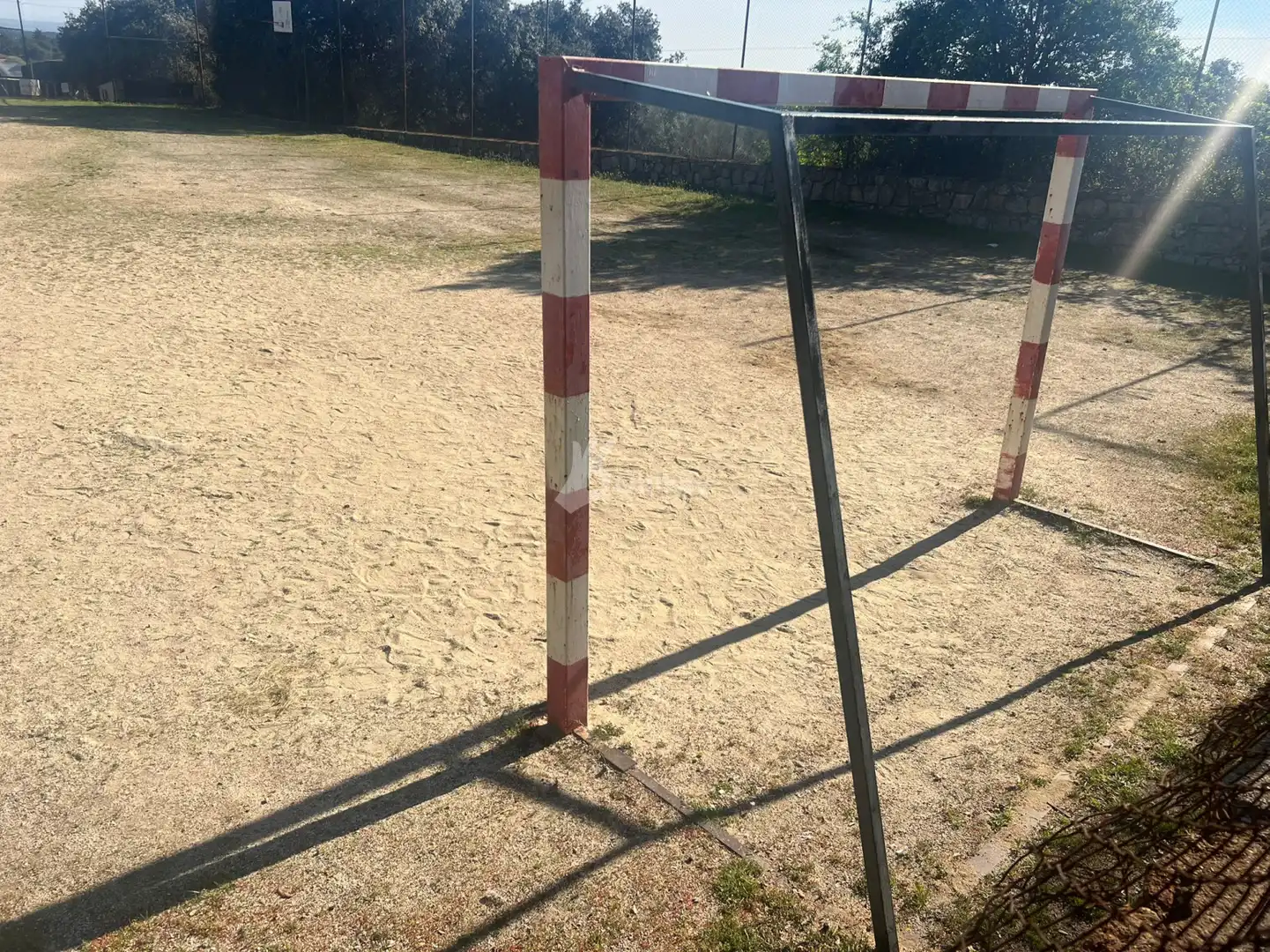 Wohnung zum Verkauf in Fresnedillas de la Oliva mit Klimaanlage, Heizung und Privatgarten