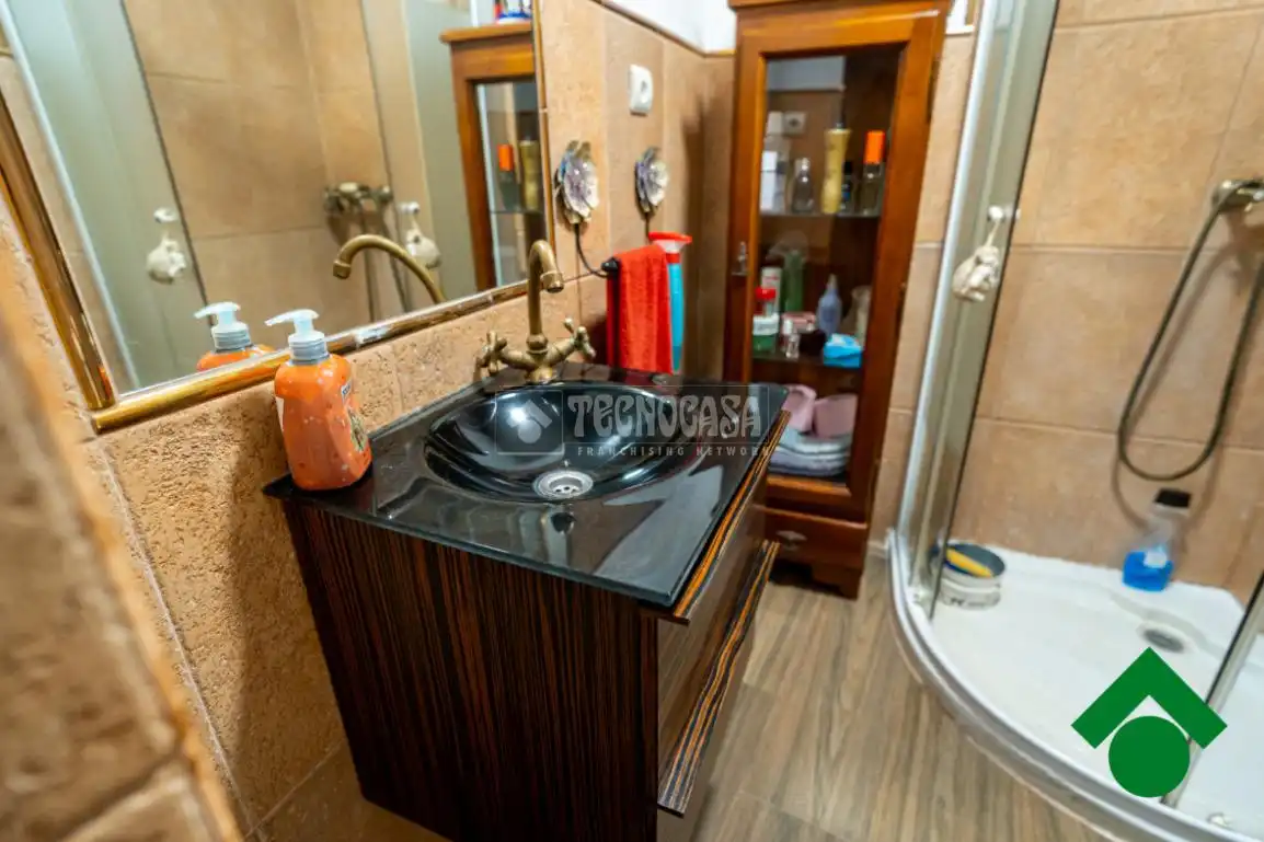 Badezimmer von Einfamilien-Reihenhaus zum Verkauf in Albolote