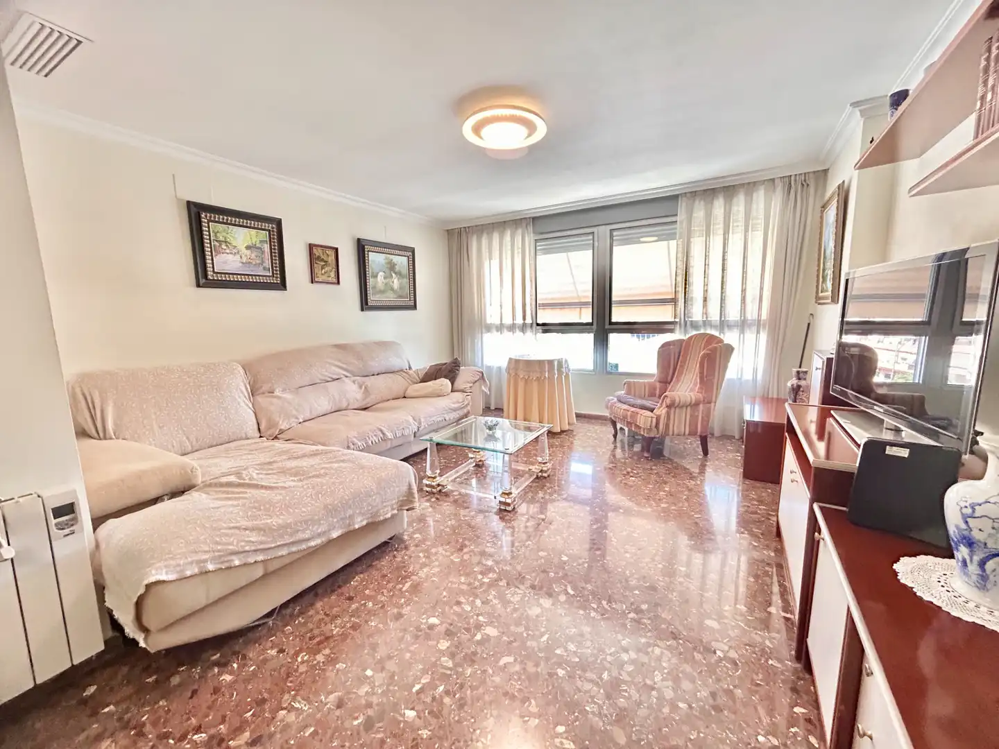 Sala d'estar de Pis en venda en Xirivella amb Aire condicionat