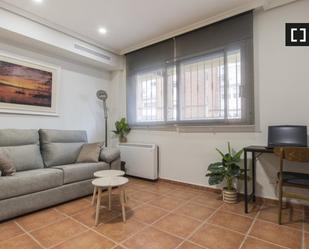 Living room of Flat to rent in  Madrid Capital  with Air Conditioner, Heating and Furnished