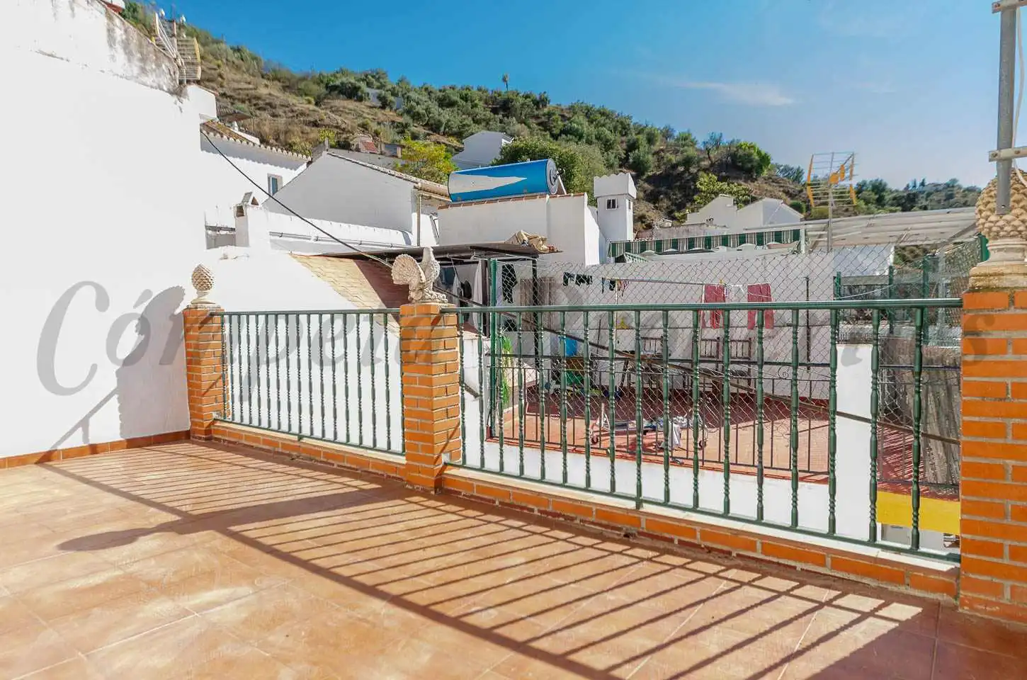 Vista exterior de Casa adosada en venta en Árchez con Terraza y Amueblado