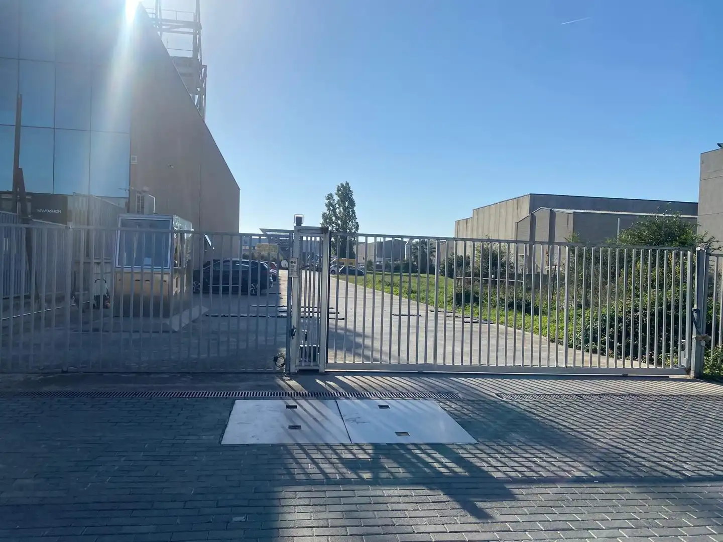 Fabrikhallen zur Miete in Calle de les Ciències, La Font d'en Fargues