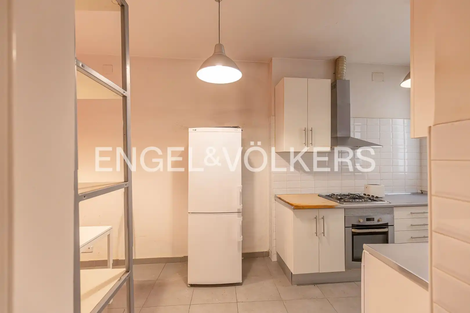 Cocina de Piso en venta en Madrid con Calefacción y Balcón