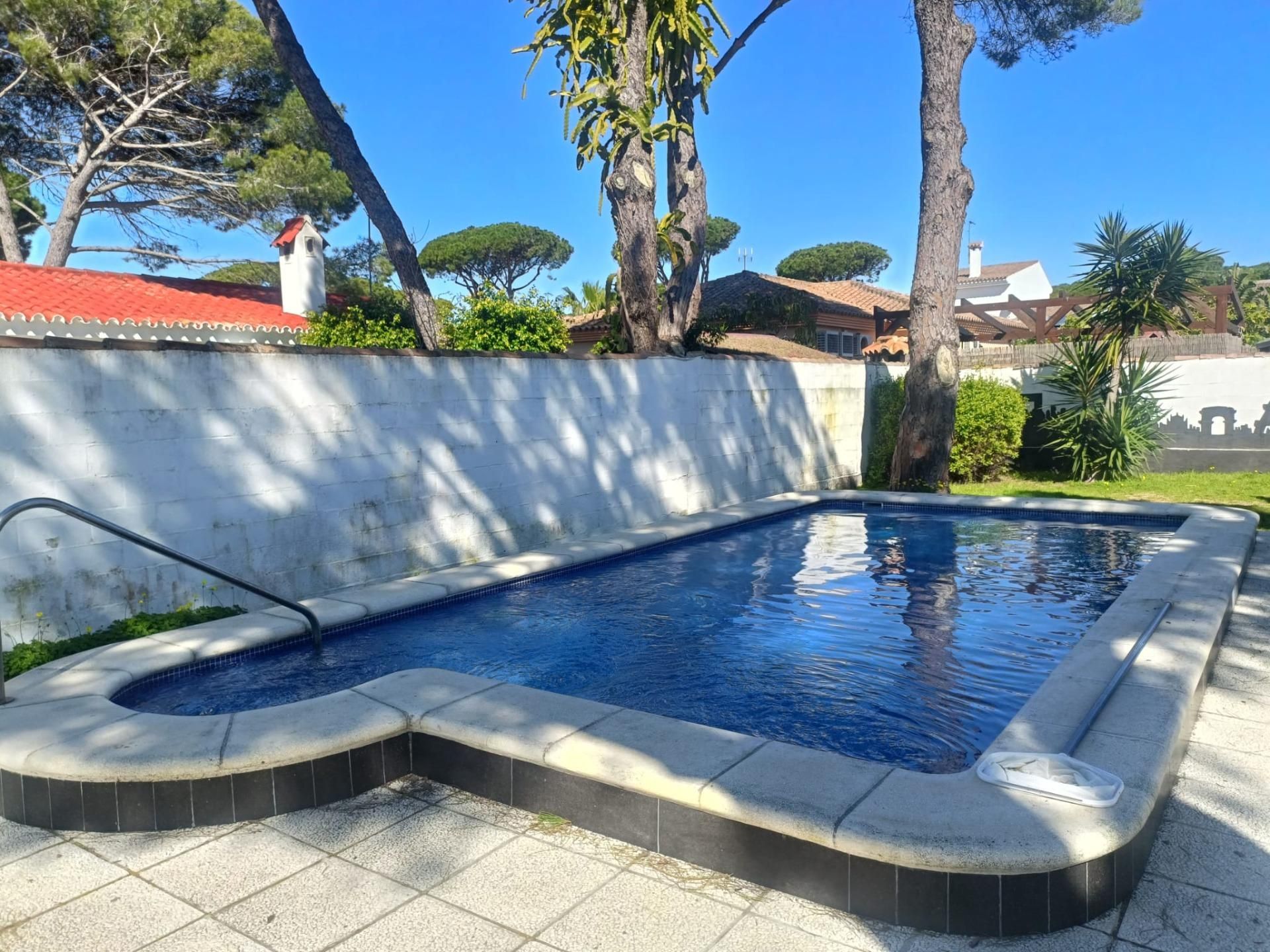 Piscina de Casa o xalet en venda en Chiclana de la Frontera