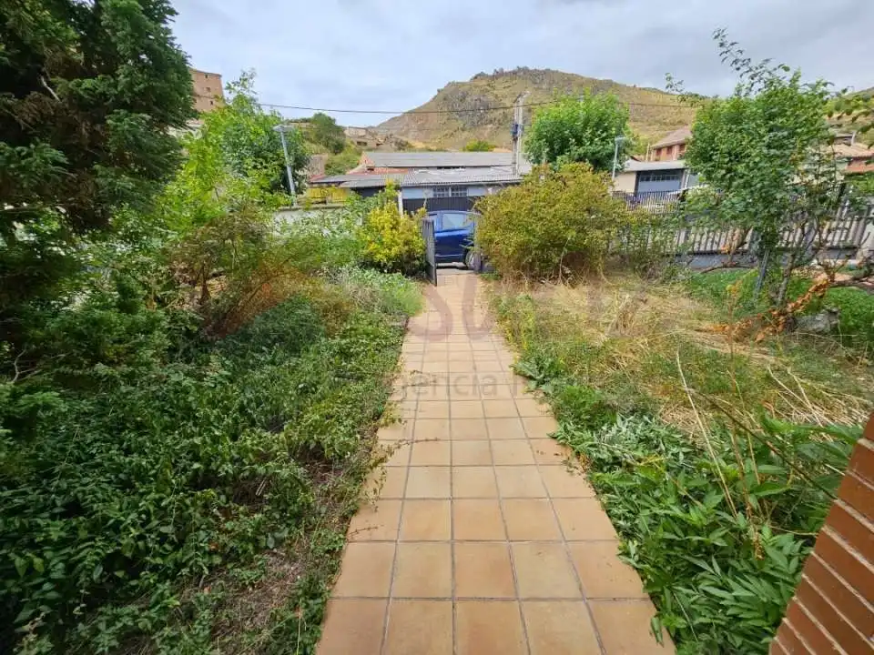 Exterior view of Detached homes for sale in Lagunilla del Jubera  with Heating, Private garden and Terrace