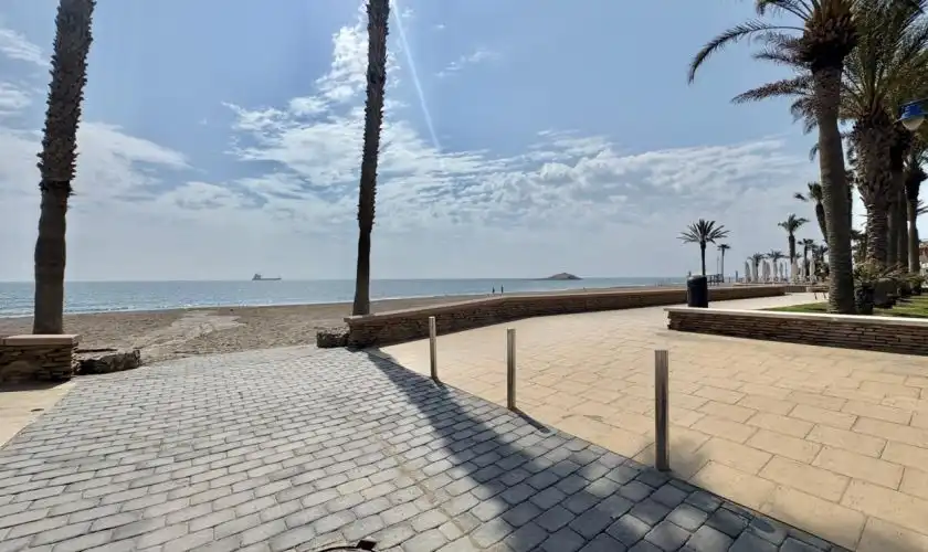 Vista exterior de Casa o xalet en venda en Carboneras amb Terrassa