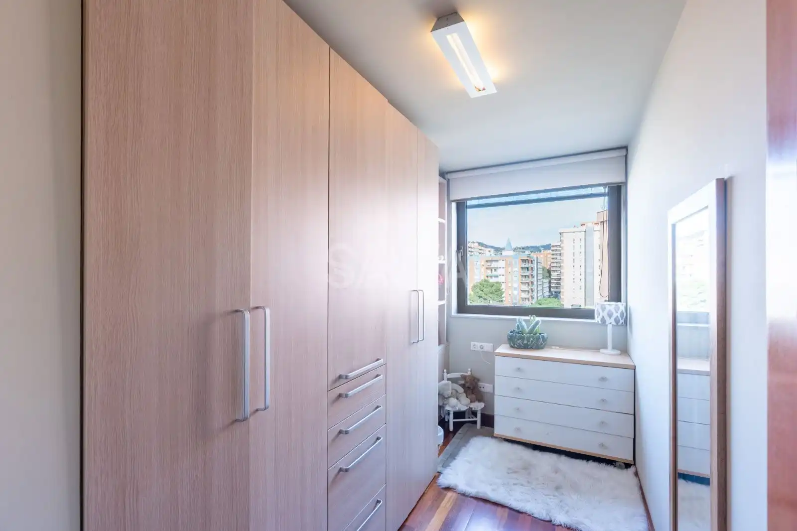 Habitación de Ático en venta en L'Hospitalet de Llobregat con Aire acondicionado, Calefacción y Parquet