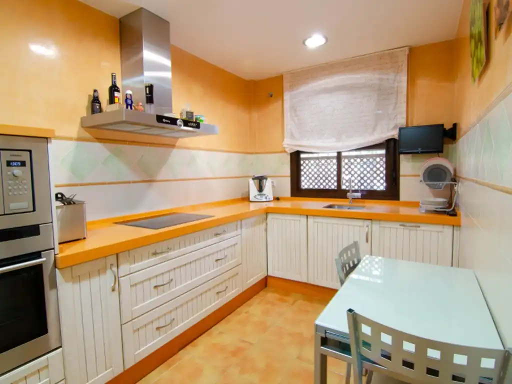 Cuina de Casa o xalet en venda en La Rinconada