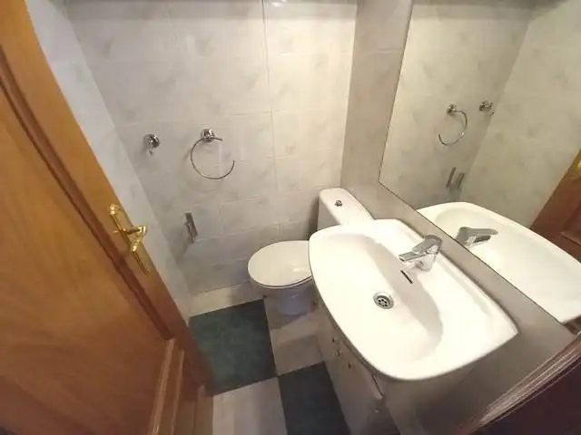Bany de Casa o xalet en venda en Cerdanyola del Vallès amb Calefacció, Terrassa i Balcó