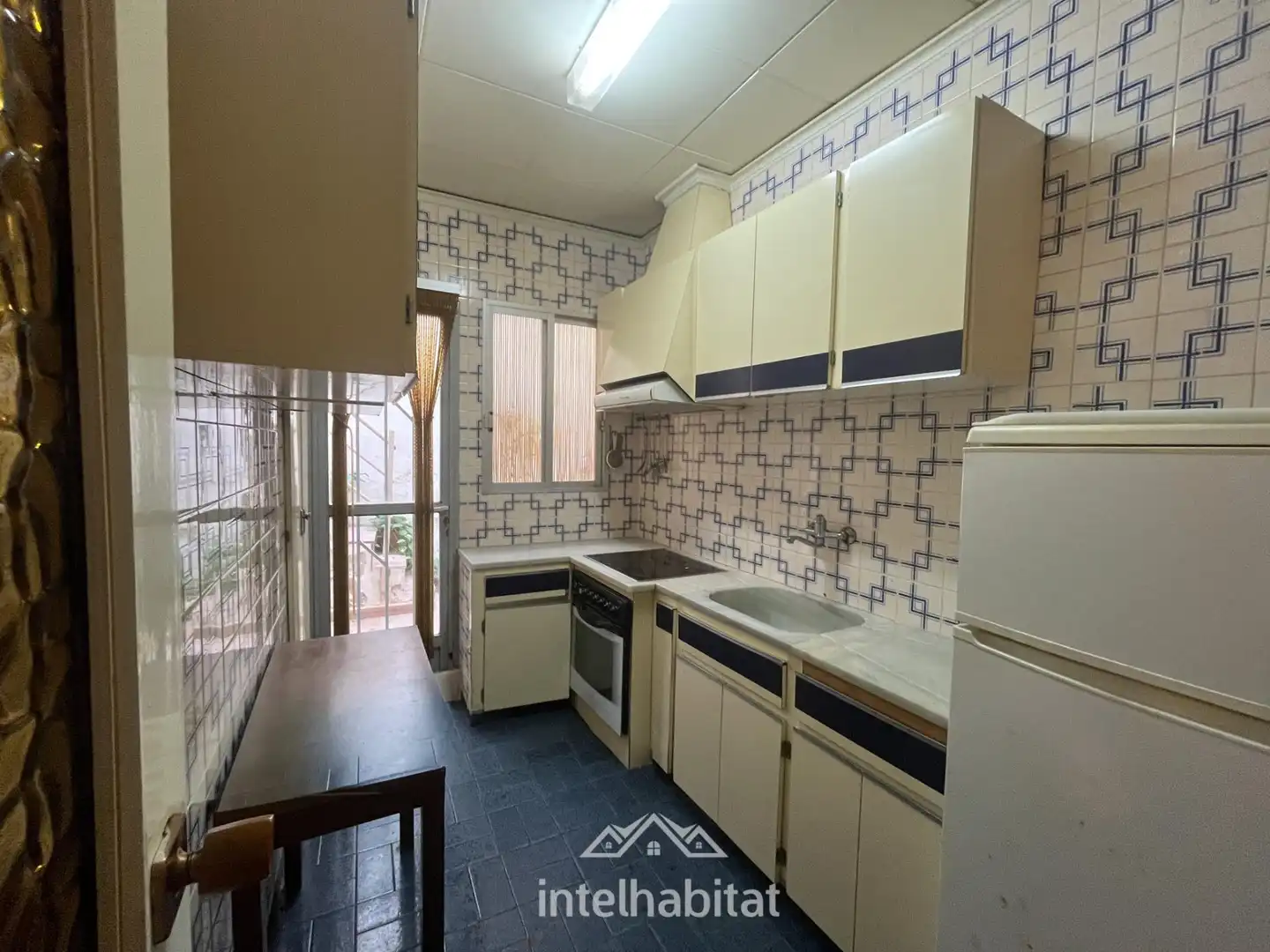 Cuina de Casa o xalet en venda en Benifaió amb Calefacció, Terrassa i Moblat